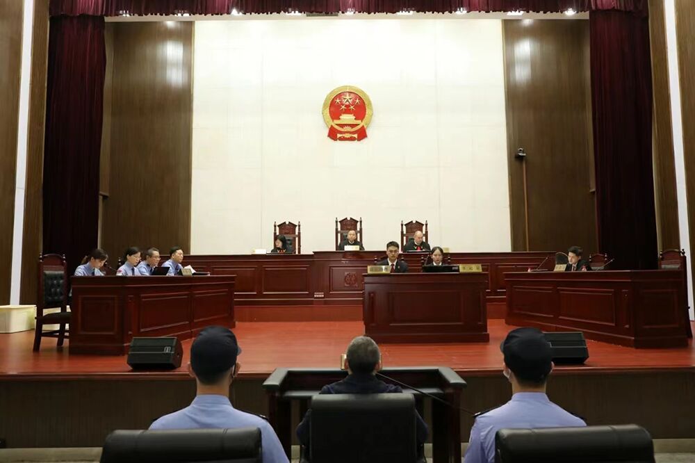 曹炯芳被判13年！任期内致当地新增举债435亿元，形成33个烂尾工程-1.jpg