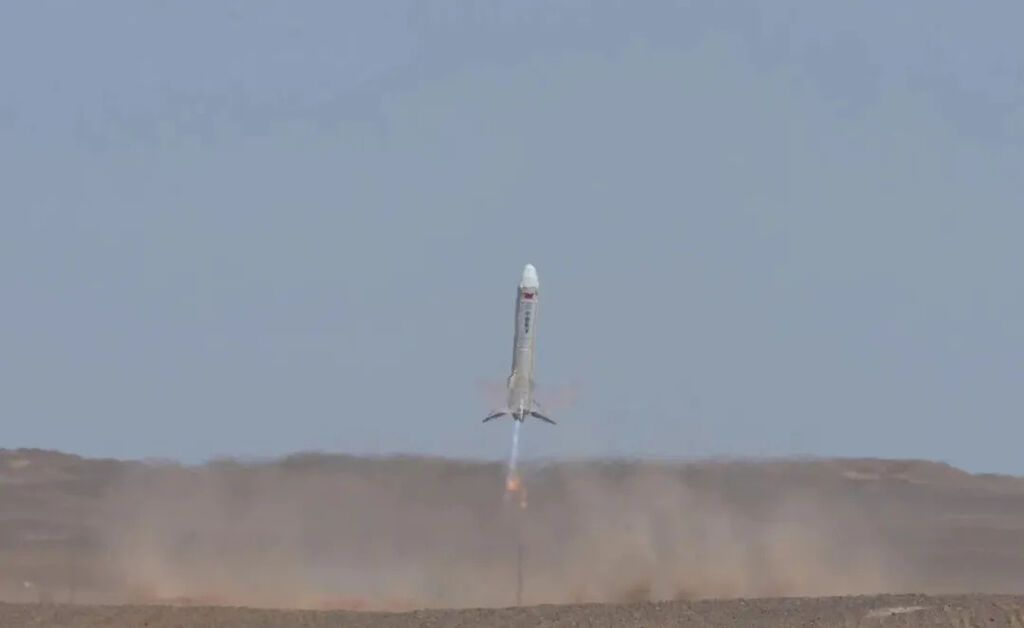 我国重复使用运载火箭首次10公里级垂直起降飞行试验圆满成功-4.jpg