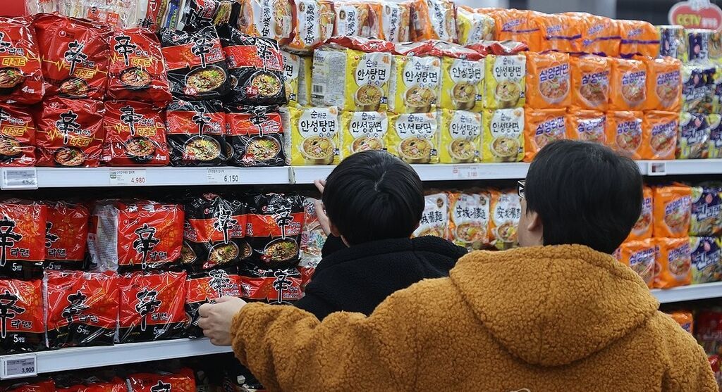 韩国方便面上半年出口猛增-1.jpeg