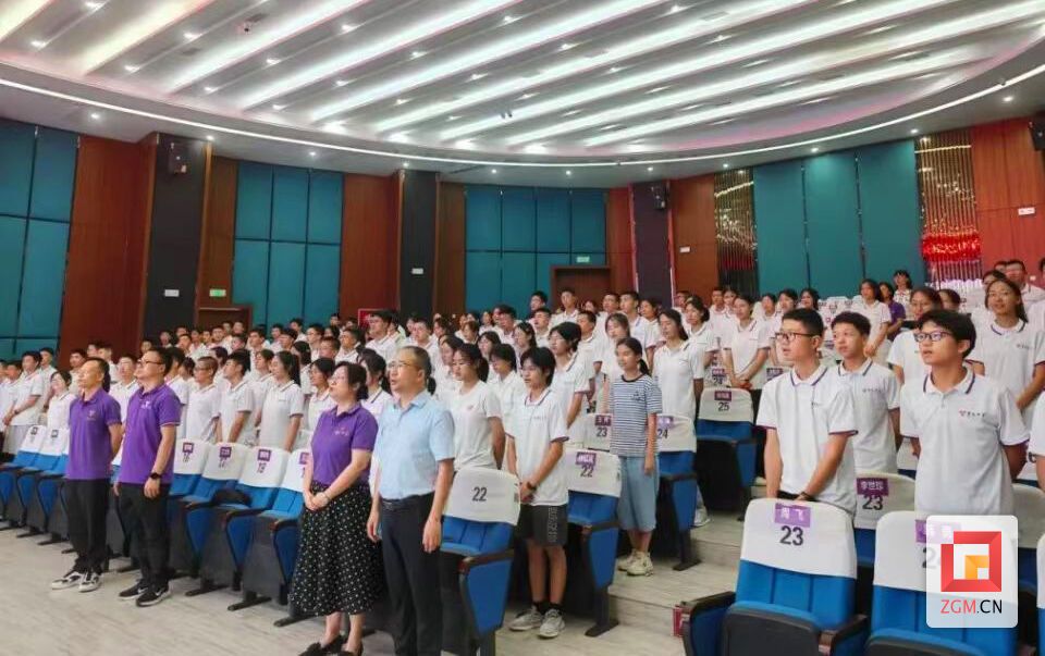 涵盖9大学科衔接课程 蜀光中学高2024级清北夏令营开营-1.jpg