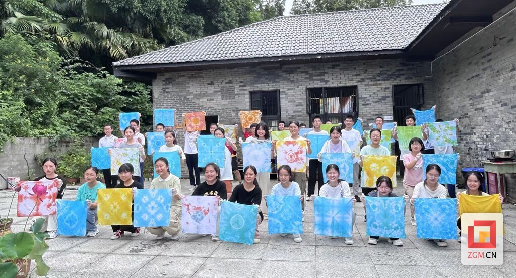 涵盖9大学科衔接课程 蜀光中学高2024级清北夏令营开营-5.jpg