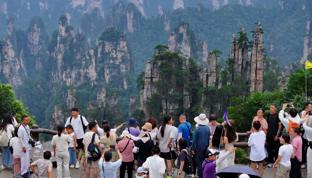 暑期旅游升温-12.jpg