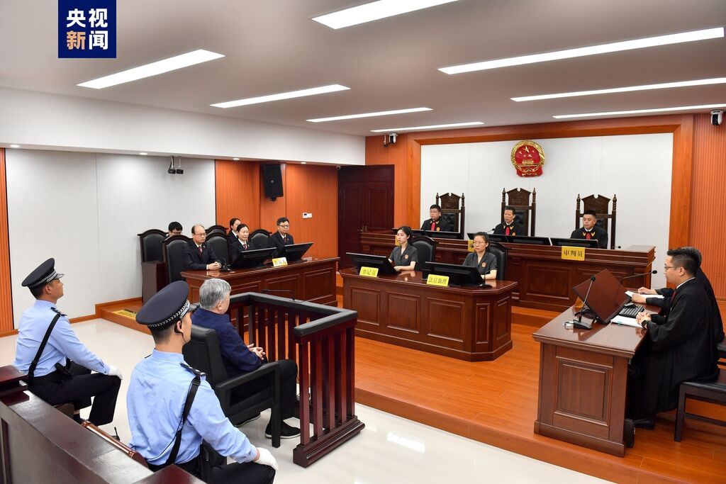 受贿1.08亿余元，国家能源投资集团原副总经理李东一审被判无期徒刑-1.jpg