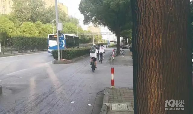 胆子大的！3名初中生冲上热搜！家长被质疑？网友吵翻-6.jpg