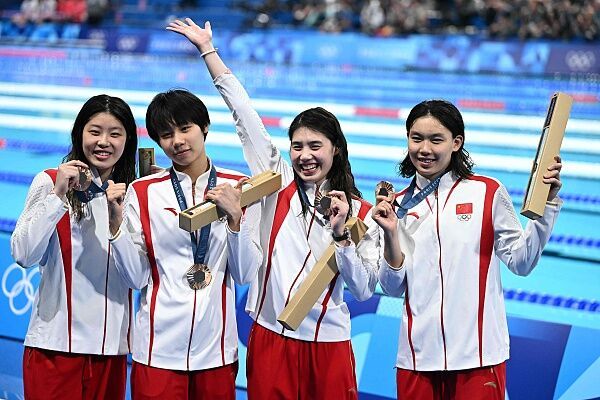 战况 | 铜牌也珍贵！中国女子4X100米自由泳接力队创造亚洲纪录-1.jpg