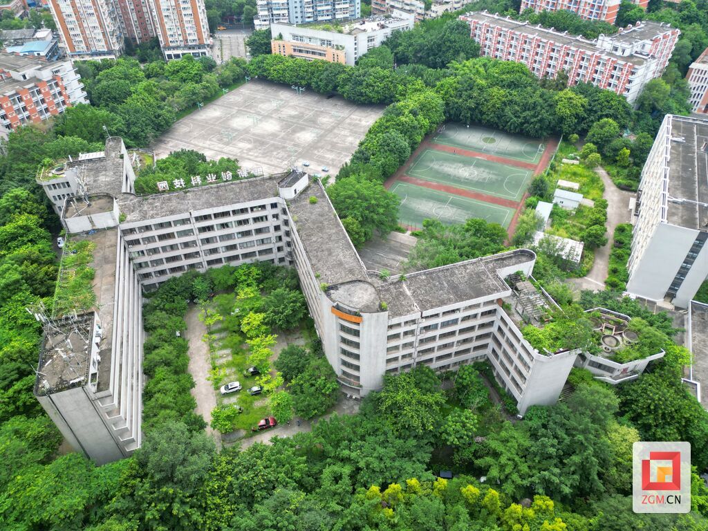 自贡一中计划明年三月搬迁！自贡融媒记者带你提前打卡新校园-3.jpg