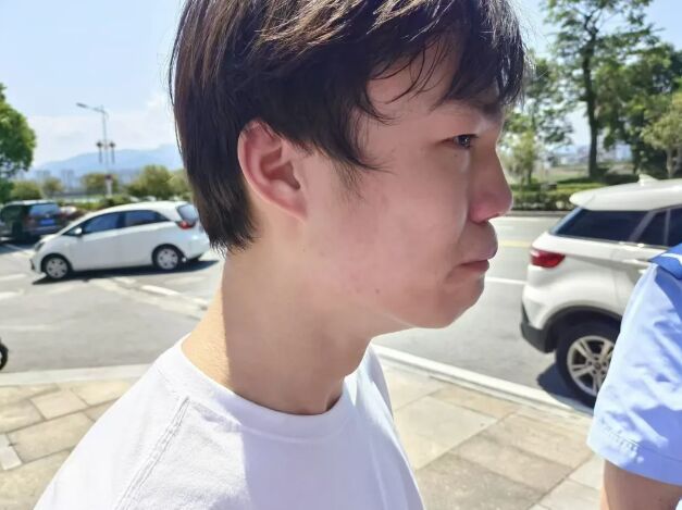 少年搀扶老人遭诬陷殴打？后续来了……-1.jpg