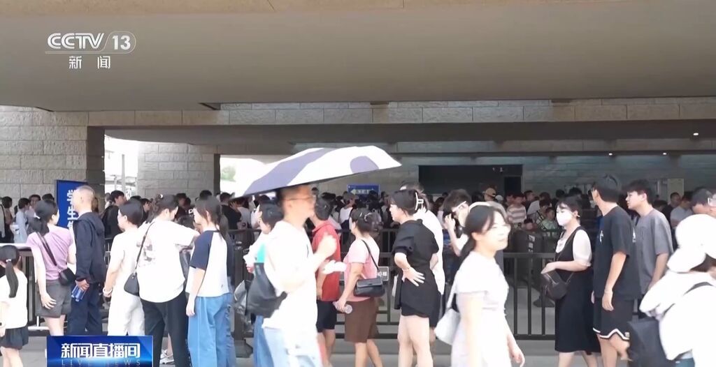 屡禁不绝！携程、小红书等仍在高价售卖“黄牛”门票-12.jpg