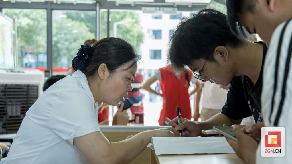 你好，新同学！四川轻化工大学开启“迎新季”-3.jpg