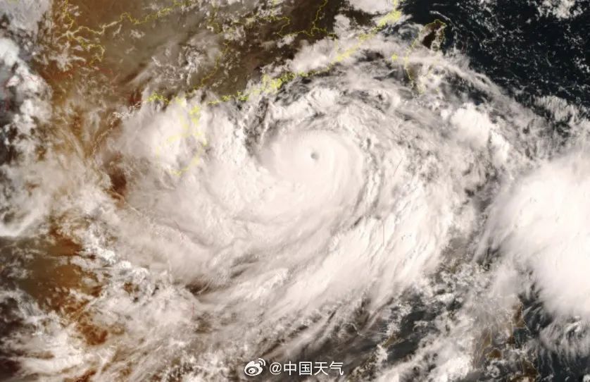 “摩羯”已加强为超强台风级！广东多地今日停课-1.jpg