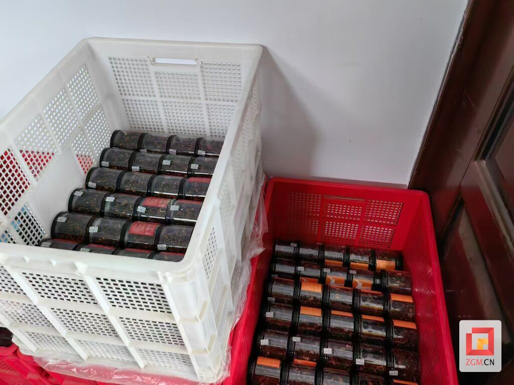 自贡市民买到假牛肉干？高新警方循线破获总案值600余万元的假牛肉干案-2.jpg