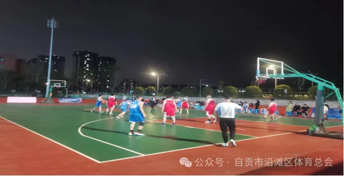 激情飞扬 逐梦赛场 2024年沿滩区篮球公开赛激战正酣-1.png