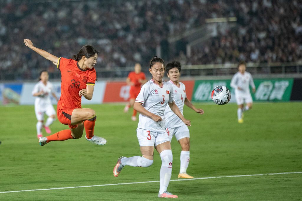 中国队获永川国际女足锦标赛冠军-3.jpg