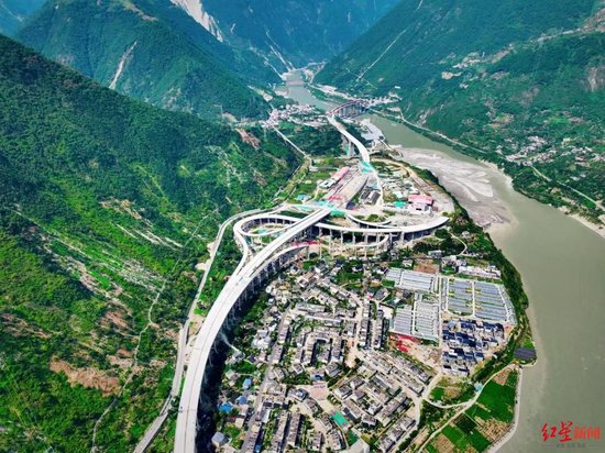 从成都至贡嘎山，驾车时间将从5小时缩短至3个半小时-2.jpg