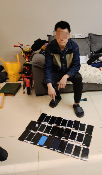 警方打掉“网络水军”：与网红联系接受刷票业务，10人被刑拘-1.png