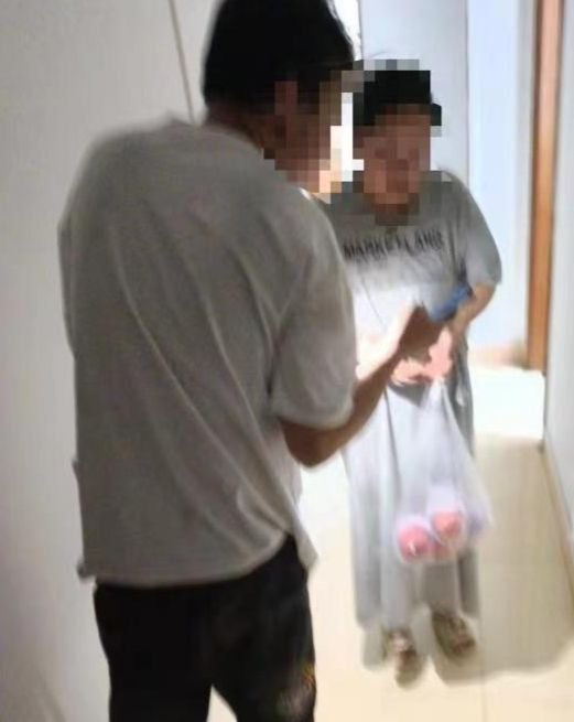 按评分点外卖踩雷？成都郫都公安出手打掉一外卖刷单团伙-2.jpg