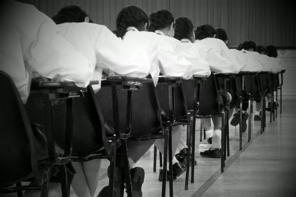 为防止近视、保证中小学生每天睡眠时间10小时：官方出手了！-1.jpg