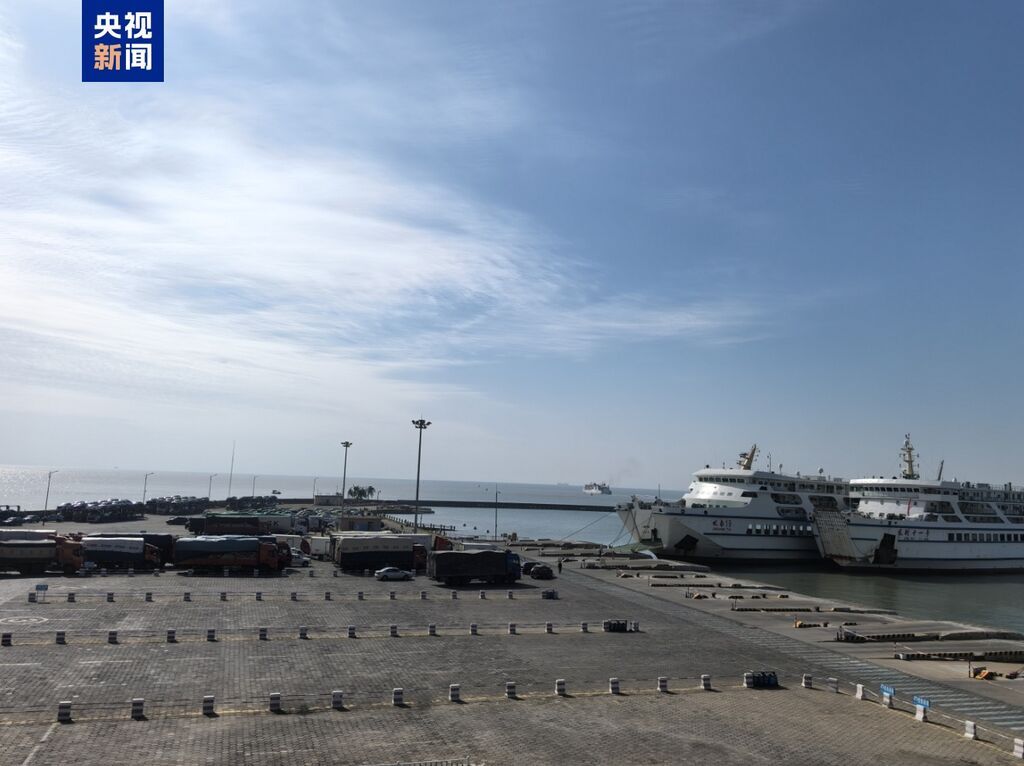 受气候影响 琼州海峡客滚船将于19日20时起停运-1.jpg
