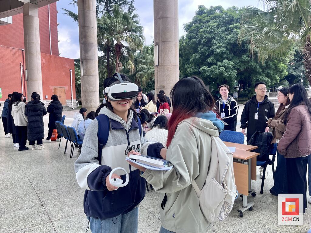 徜徉心灵疗愈之旅 四川轻化工大学举办心理体验活动-4.jpg