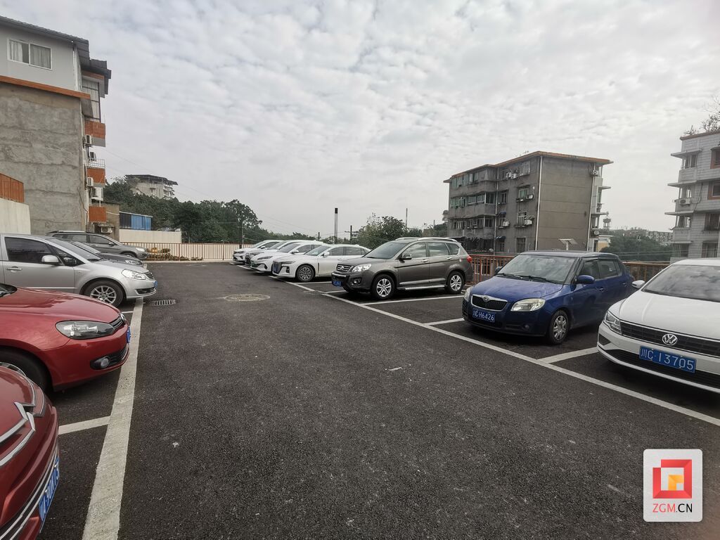【民生事实暖盐都】超计划完成！今年自贡市新建城区停车位近4500个-1.jpg