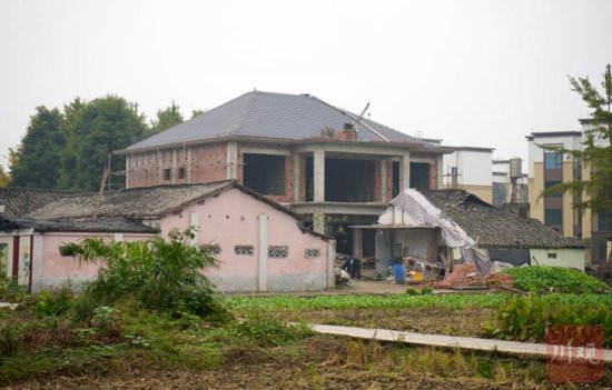 农民建房找的合法施工方 没在镇政府“工匠名单”中就不能开工-1.jpg