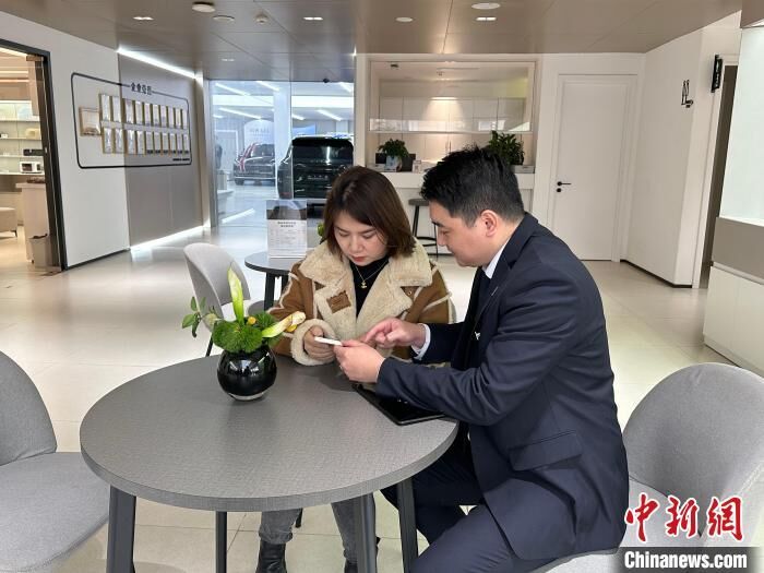 重庆实现新车上牌全程网办 一小时内办完全部手续-1.jpeg