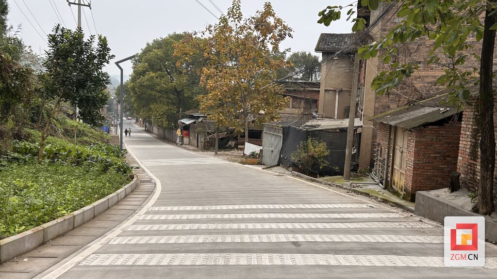 点赞！自贡双塘路有喜事：上千居民出行升级 幸福感大大增强-1.jpg