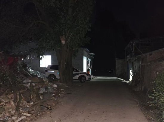 资阳警方捣毁一赌场：老板是两兄弟，赌场内配有“高档享受”-3.jpg