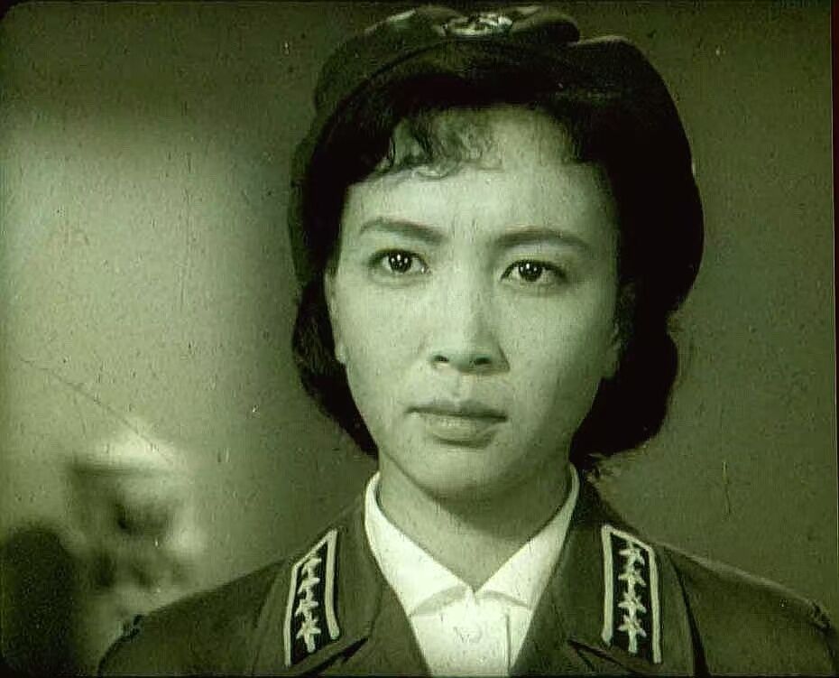 背影丨著名电影表演艺术家谢芳逝世，享年89岁-2.jpg