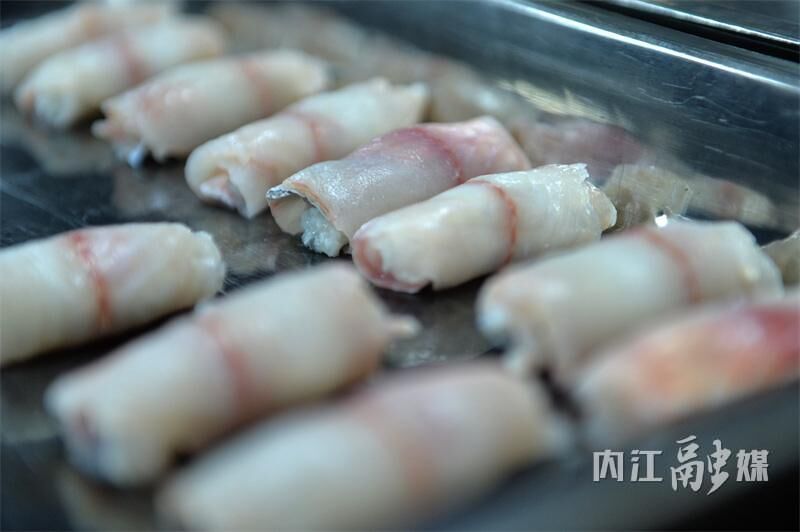 新晋美食名片！内江白乌鱼玩出新花样-6.jpg