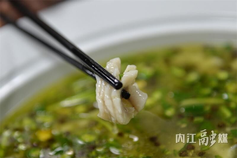 新晋美食名片！内江白乌鱼玩出新花样-11.jpg