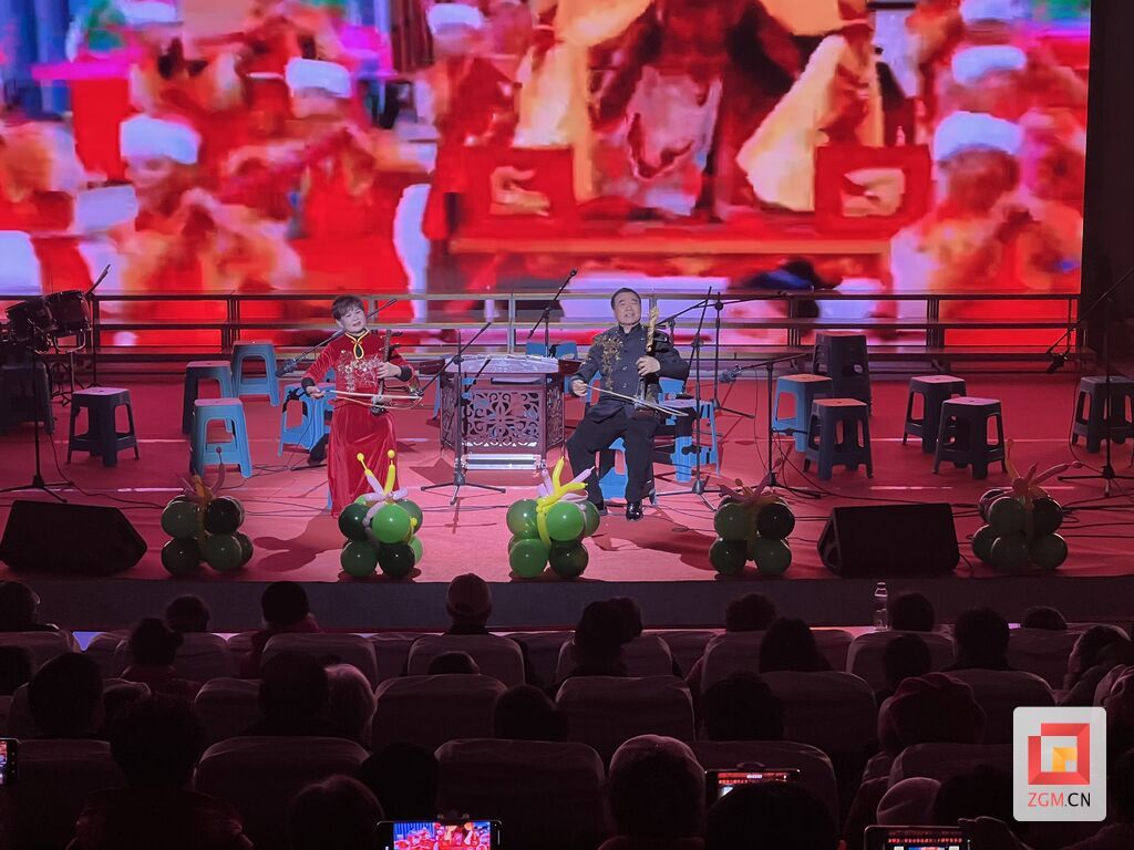 富顺县二胡音乐协会成立二十周年音乐会成功举办-2.jpg
