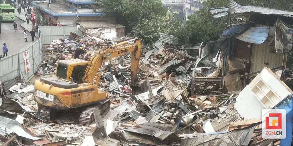 自贡市贡井区盐马路的串夹壁老房子拆除了！-2.jpg