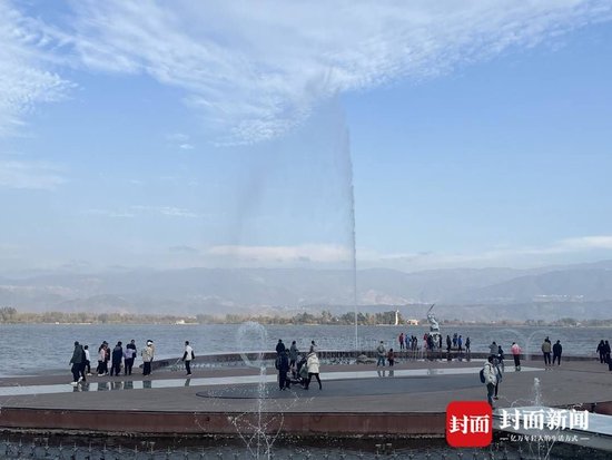 西昌邛海边喷泉有安全隐患？官方回应-2.jpg