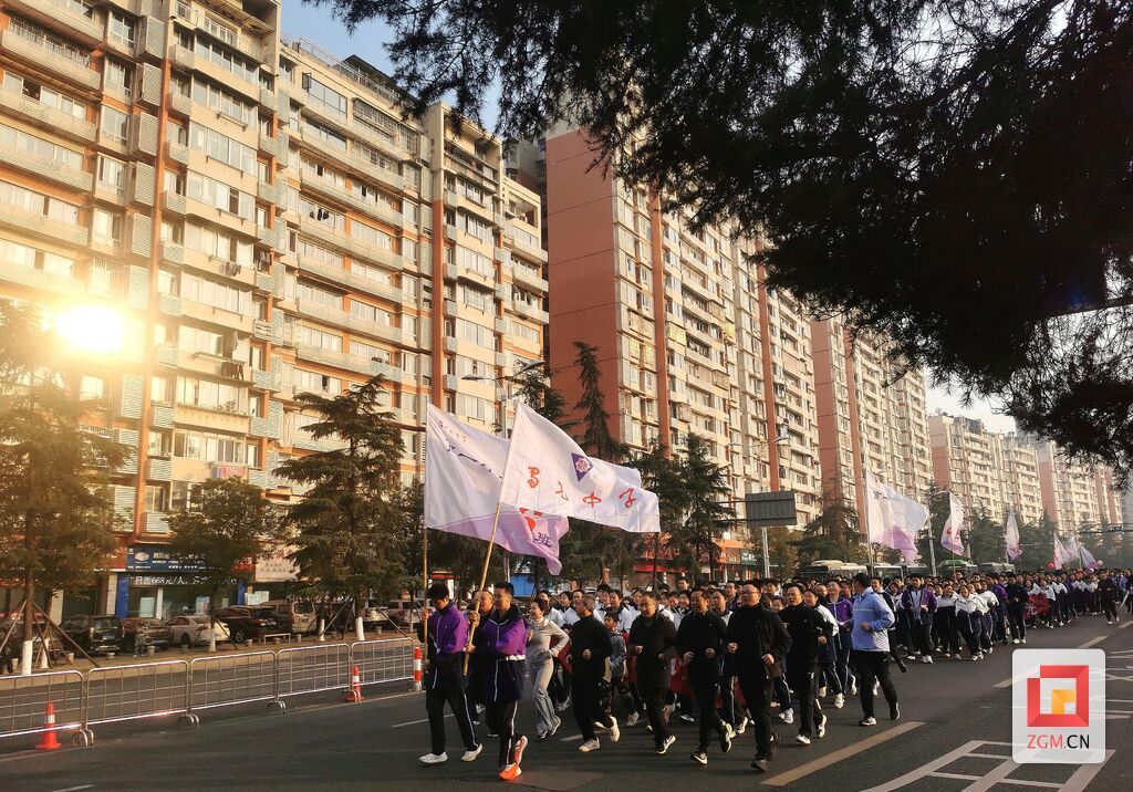 迎着朝阳！2025年自贡市迎春健身跑激情开跑！-7.jpg