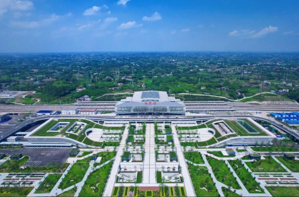 时间节约一半！自贡站、泸州站这样便捷换乘-2.jpg