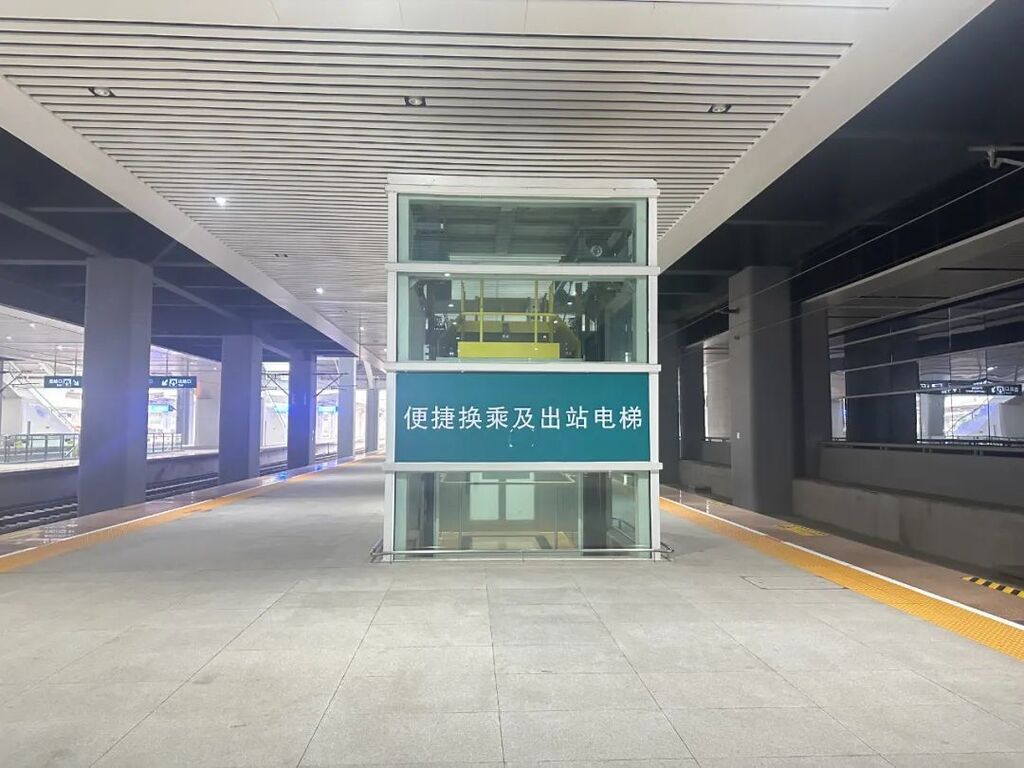 时间节约一半！自贡站、泸州站这样便捷换乘-10.jpg