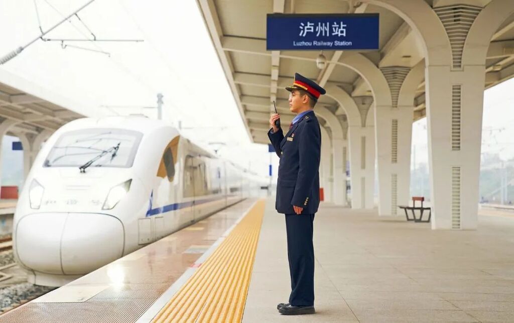 时间节约一半！自贡站、泸州站这样便捷换乘-6.jpg