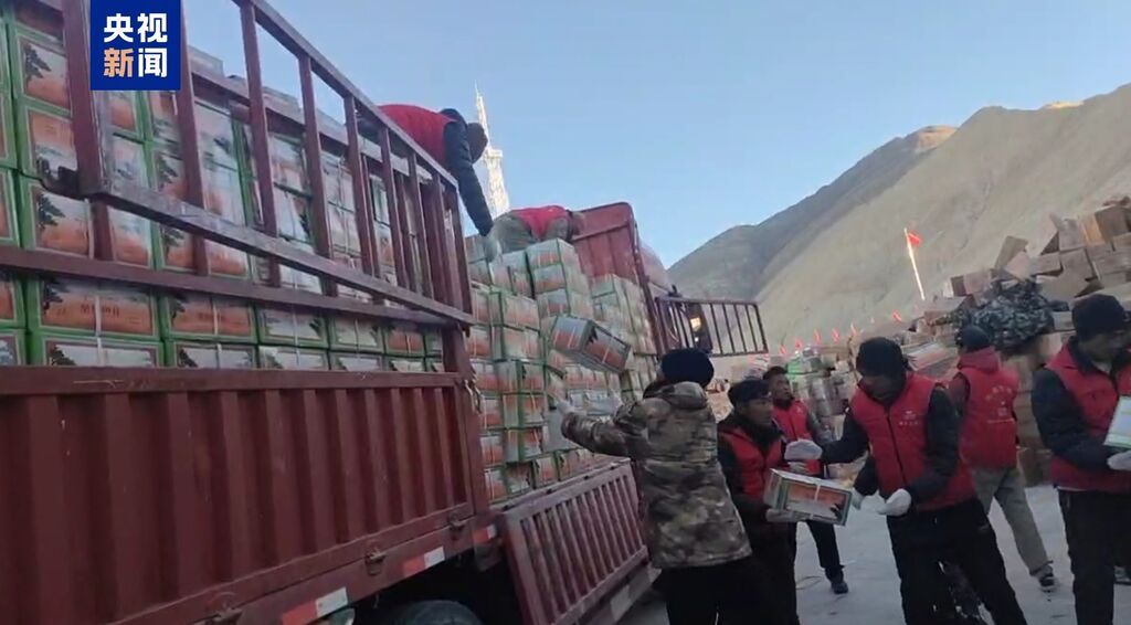 35万件救灾物资，全部运抵西藏地震灾区-3.jpg