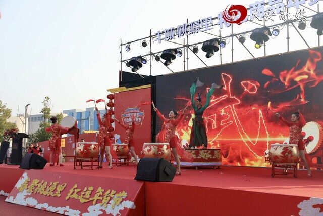 大安区大山铺文化旅游节暨半城·桃源里特色商品年货节盛大启幕-2.jpeg