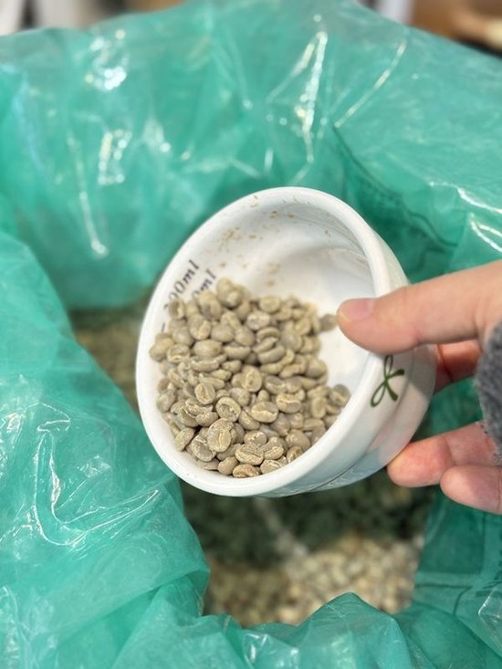 咖啡豆价格涨幅超黄金！有商家咖啡饮品单价已上涨1到2元-4.jpg