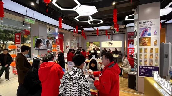 家电以旧换新和数码产品购新拉动消费近百亿元 手机最受青睐-2.jpg