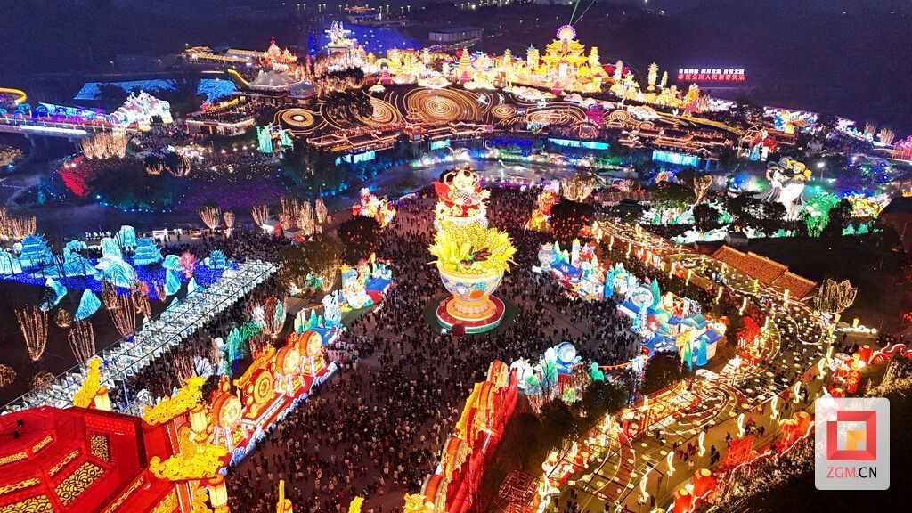 112天超208万次相遇：自贡灯会带给世人的温暖记忆-3.jpg