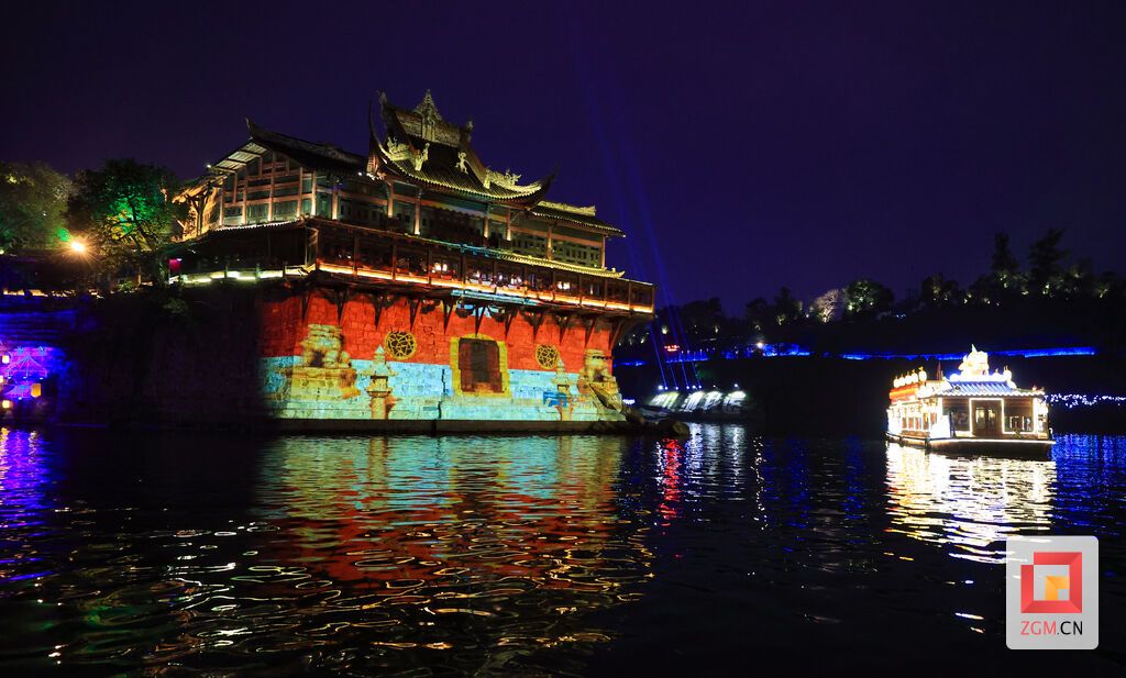 【“自在盐都”消费新场景】“夜游釜溪”：盐都历史两千载 一河读懂一座城-2.jpg