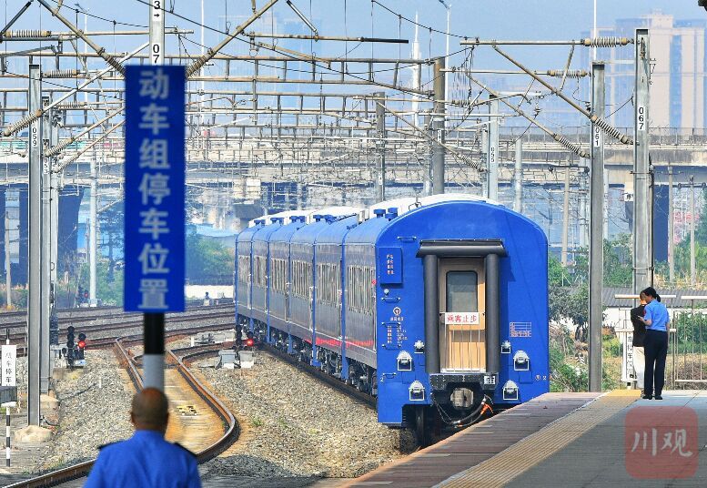 票价5万+，“熊猫专列·成都号”首班发车！10月底前产品已售罄-8.jpg