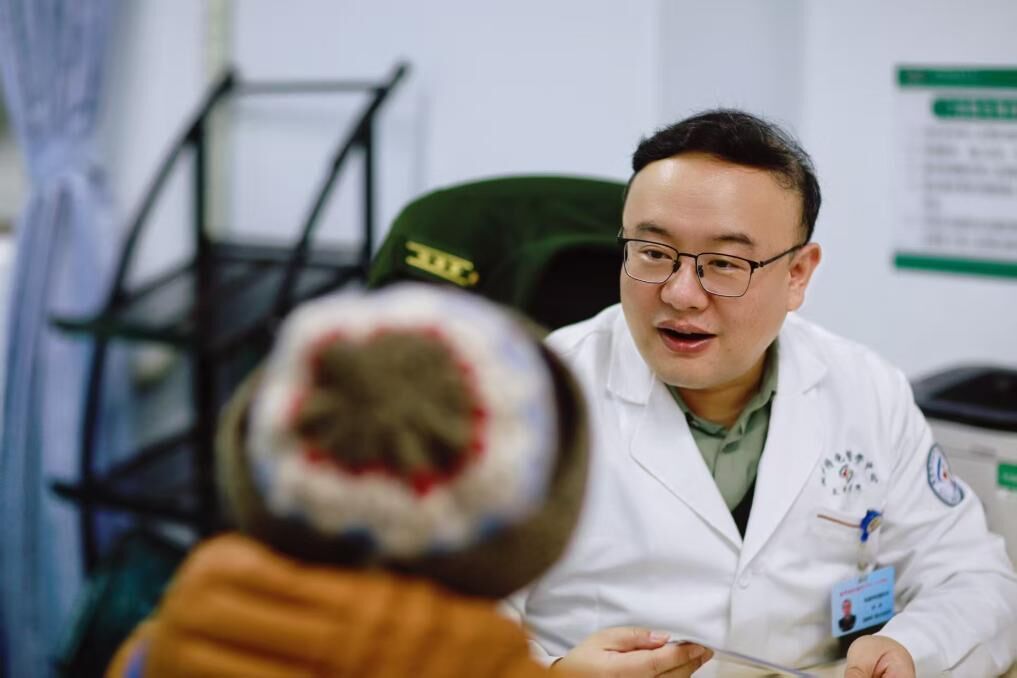 热敷、喝蒲公英茶？医生教你如何正确面对甲状腺结节-1.jpg