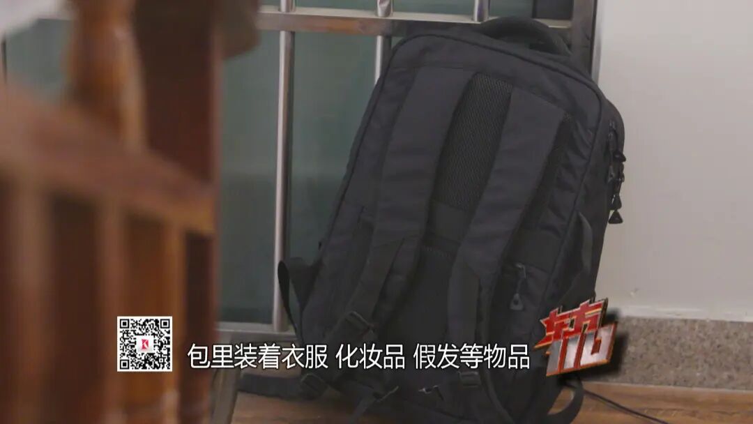 男子戴假发、穿绿旗袍乔装成女性，闯入朋友前夫家拿走手机，上海警方：五人已被抓获-3.jpg