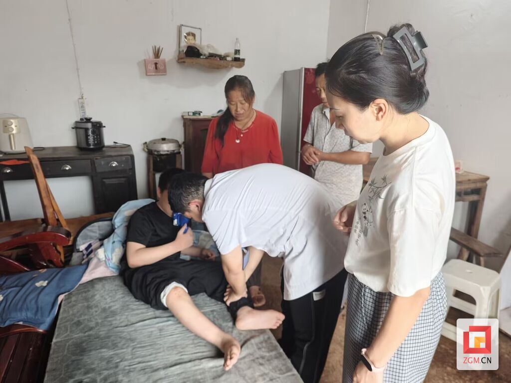 荣县特殊教育学校携手医疗、司法等单位为特殊儿童织密关爱网-2.jpg