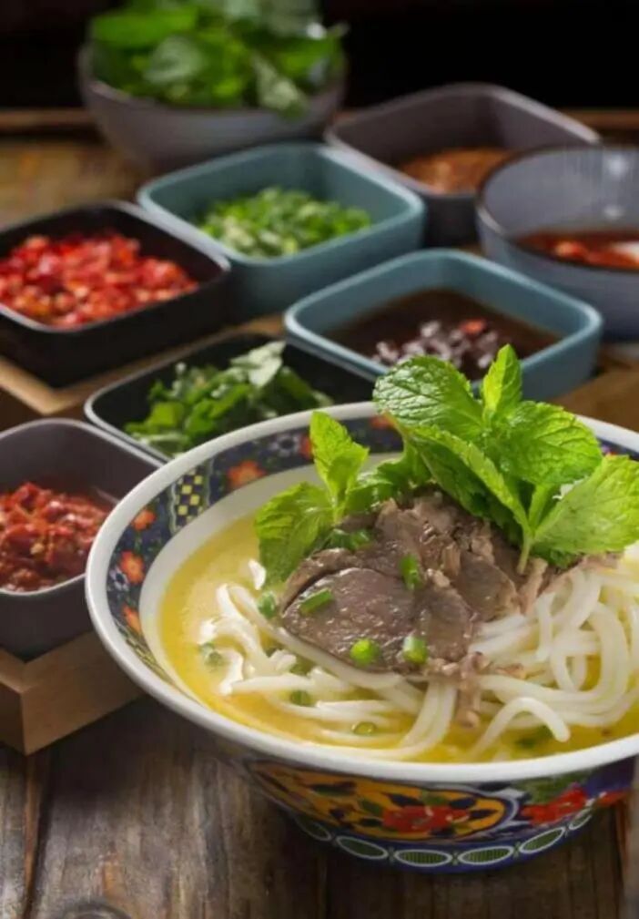 从早晨的一碗羊肉米线，开启“舌尖上的盐边”-3.jpg