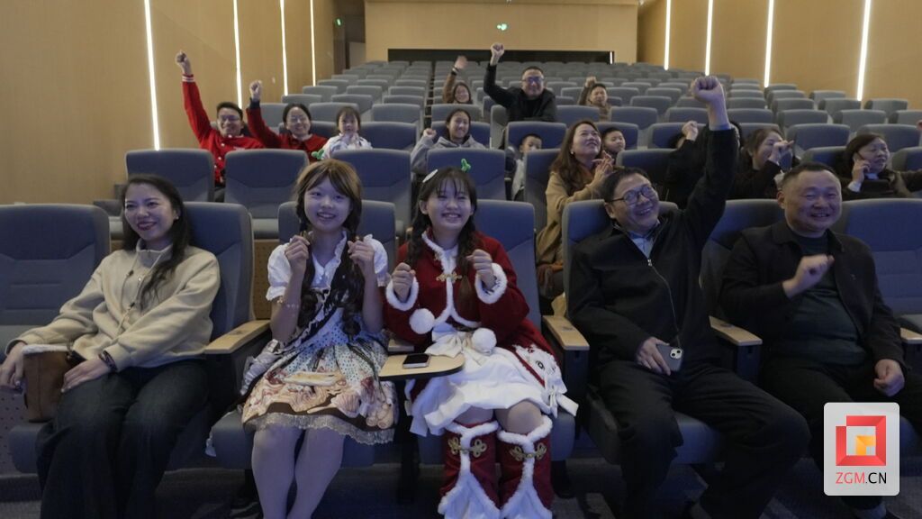 “全域联动 激情共振” 自贡各区县球迷集中观看川超川南赛区焦点战-29.jpg